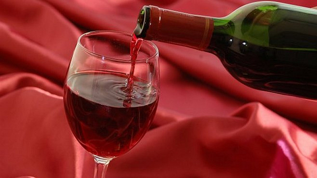 Le vin rouge dans les trucs et astuces