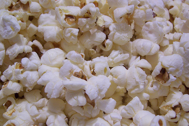 Le maïs soufflé dans les trucs et astuces