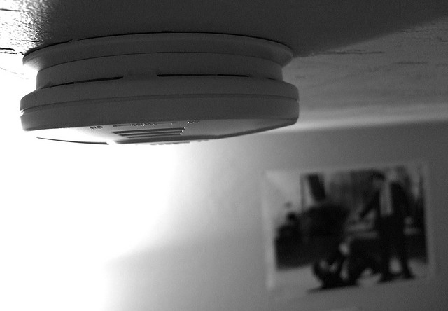 Prévenir un incendie : l’intérêt d’un détecteur de fumée