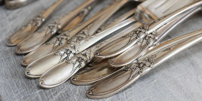 Nettoyer l'argenterie